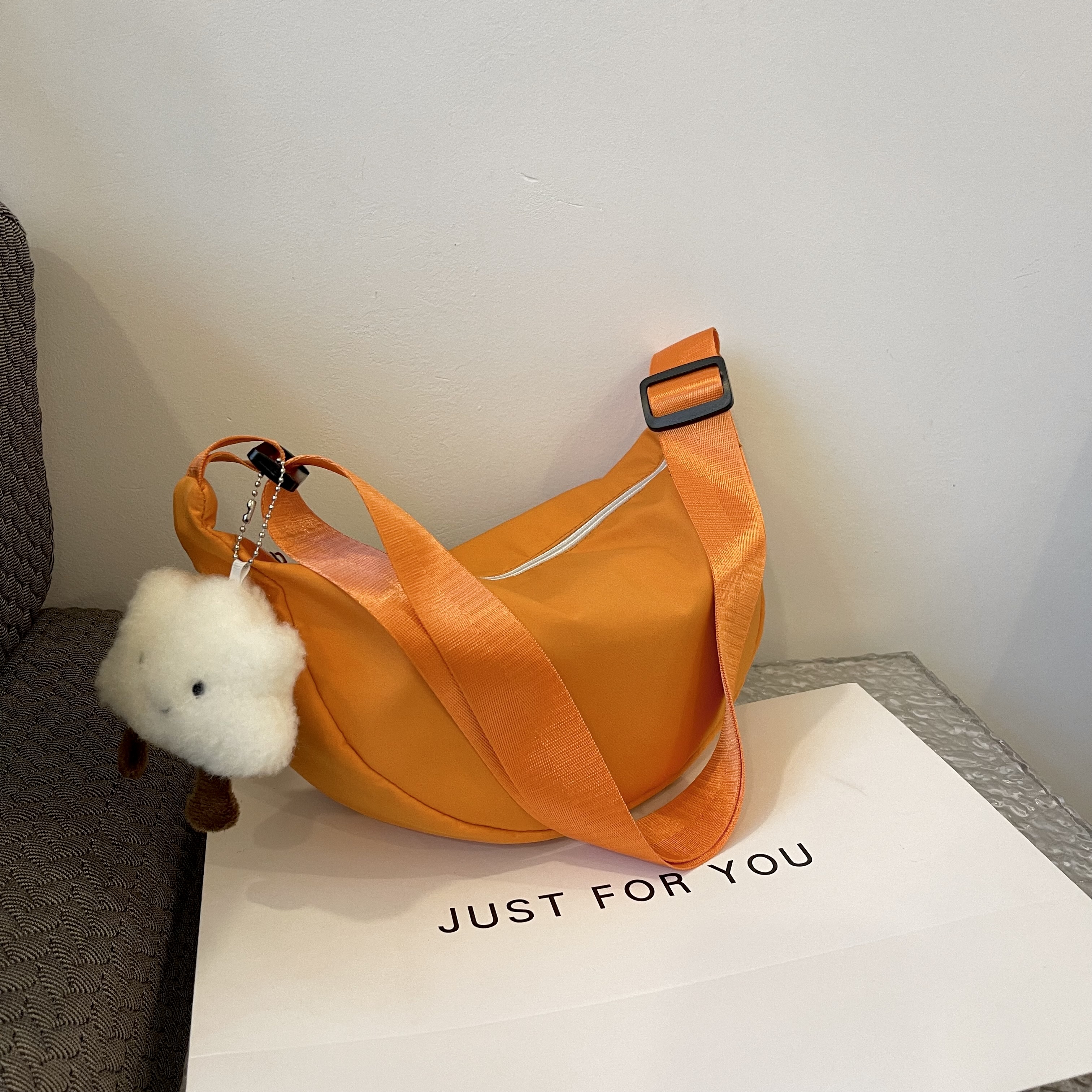 Orange - Oxford dumpling pack + cloud-mounted